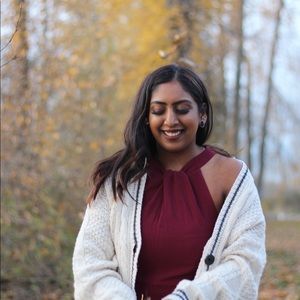 Most flattering burgundy PETITE FRIENDLY jumpsuit with POCKETS you’ll ever find